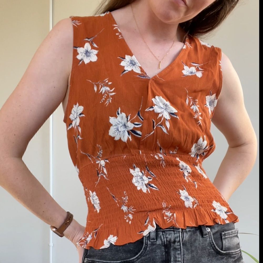 Paper Crane Orange Floral Smocked Waist Top M - Picture 1 of 7